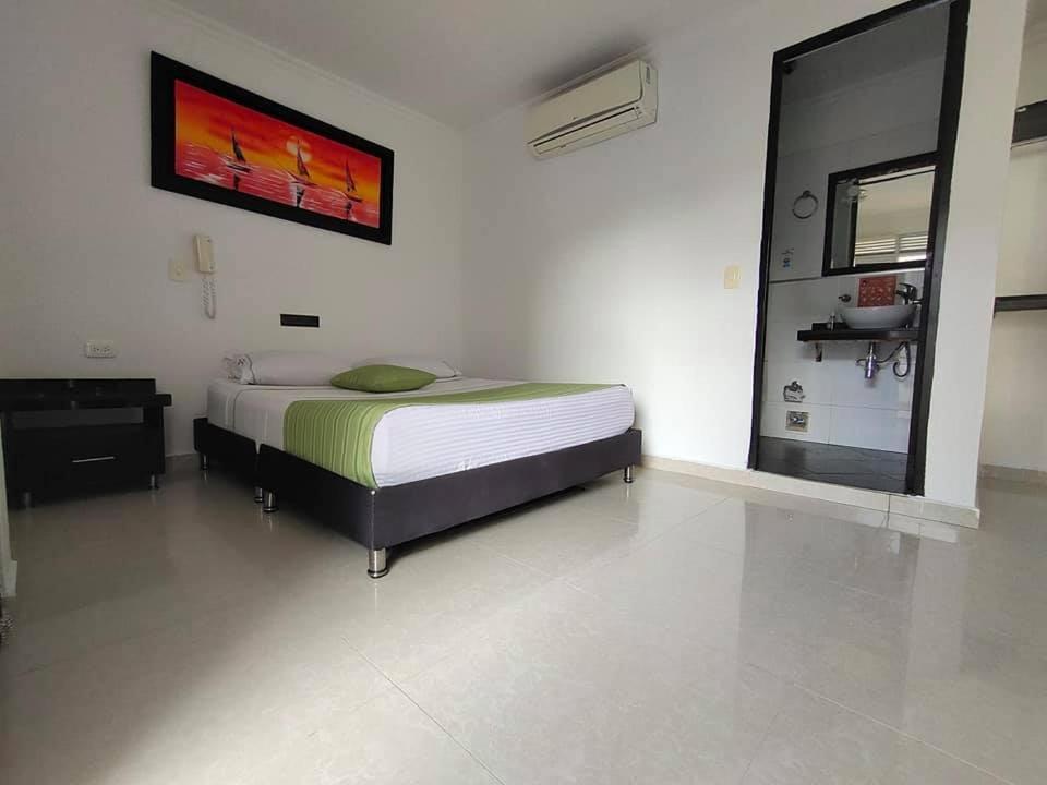 Confort Plaza Hotel Вильявисенсио Экстерьер фото