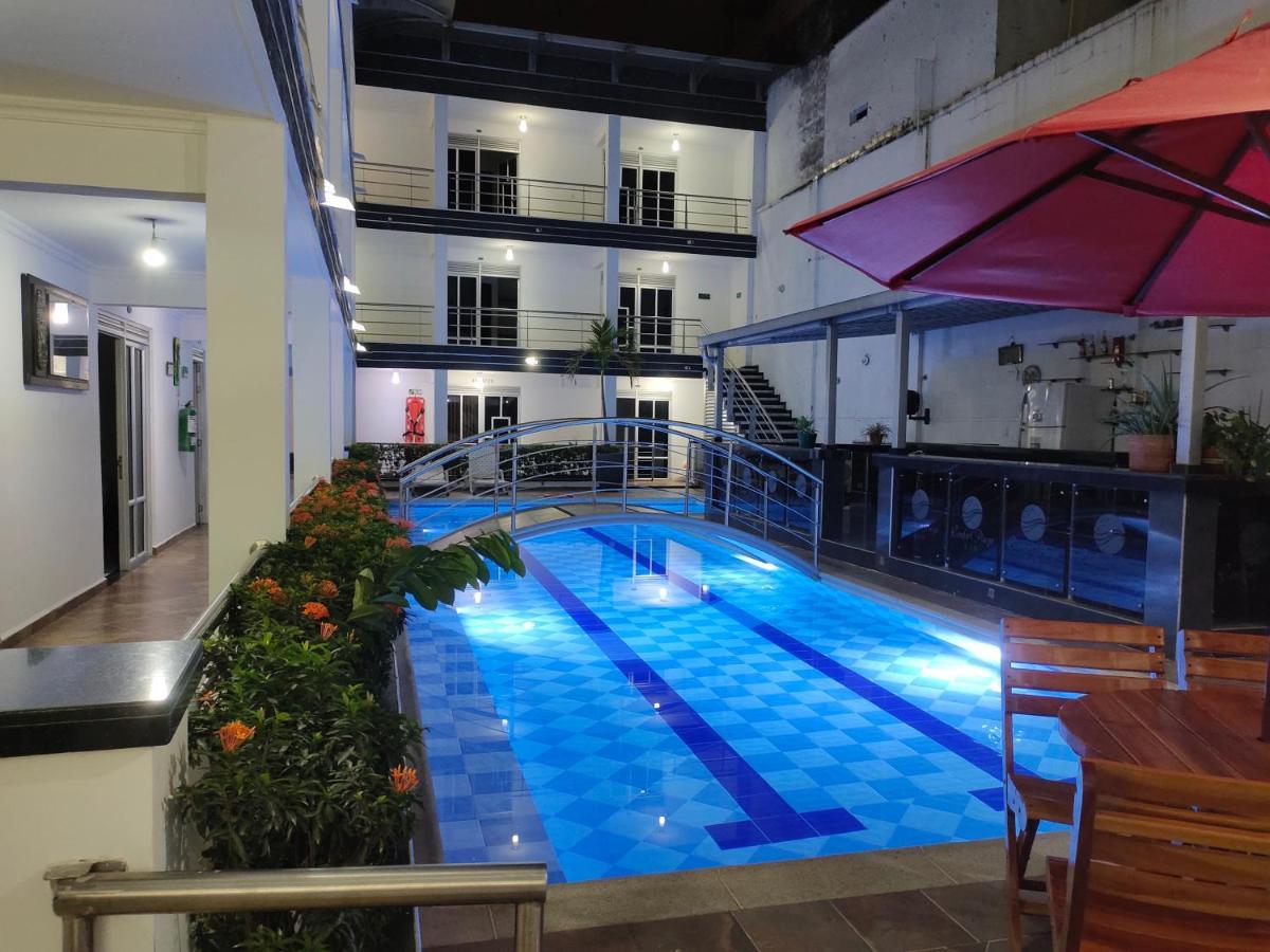 Confort Plaza Hotel Вильявисенсио Экстерьер фото