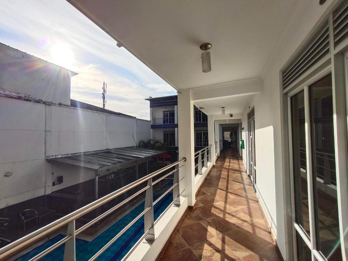 Confort Plaza Hotel Вильявисенсио Экстерьер фото